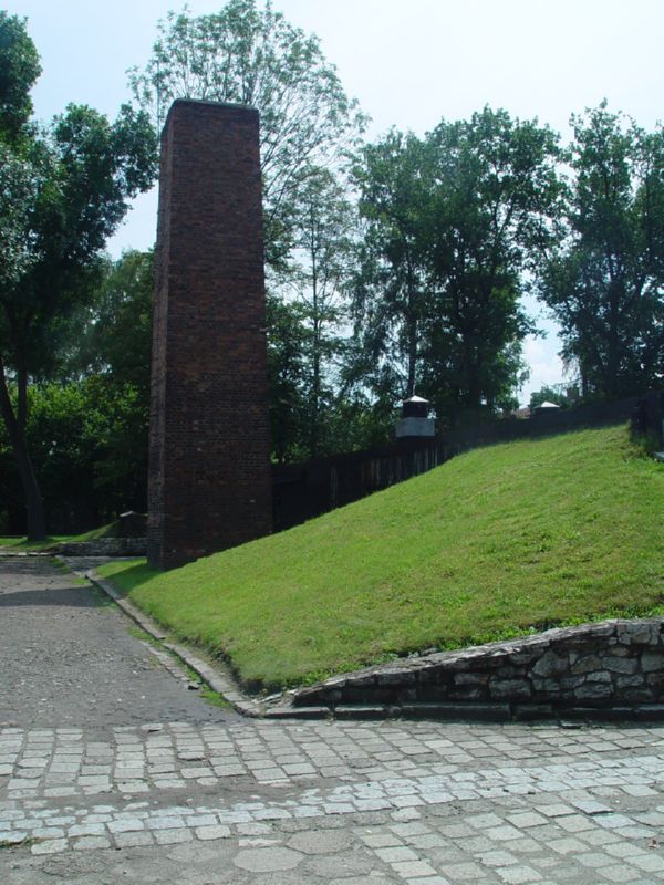 AuschwitzKrem1 another view